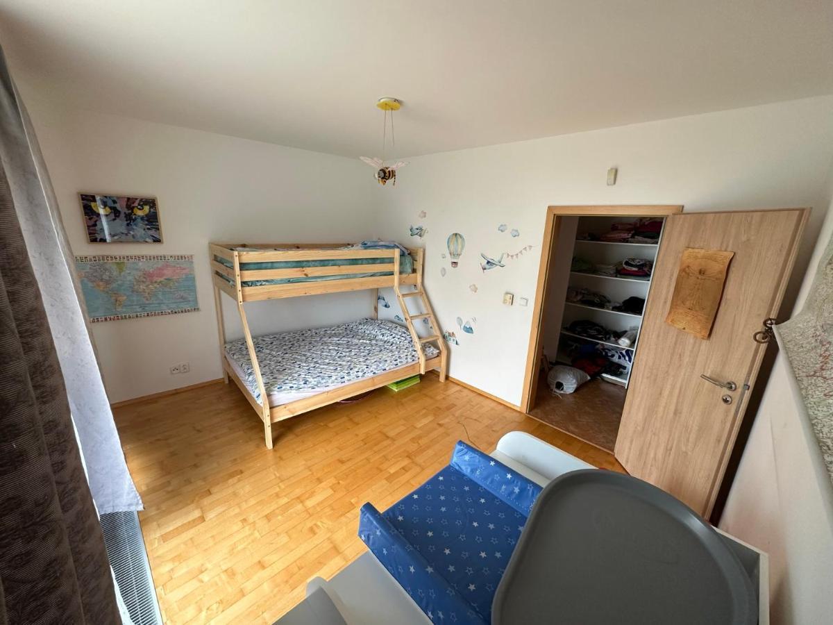 Apartment Simple With Garden 15 Min From Center&airport